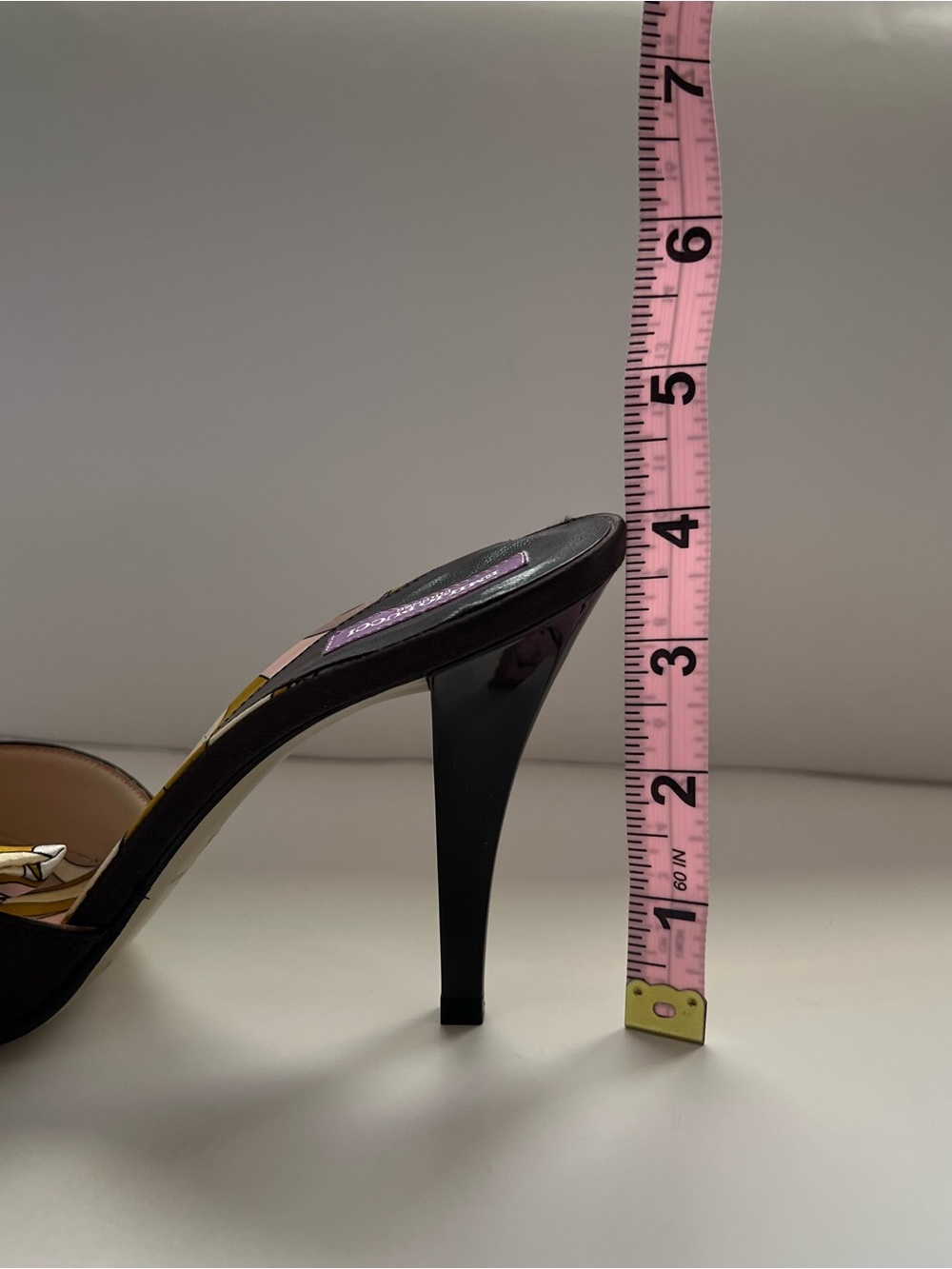 Vintage EMILIO PUCCI Silk Satin Mules w/ Emerald Crystal Buckle -Size EU 36.5 - Picture 8 of 14